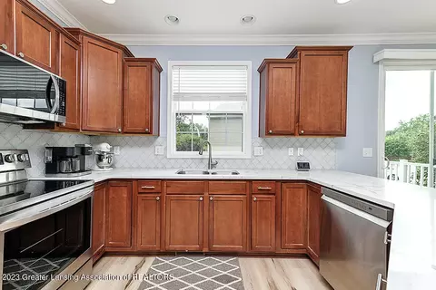 13796 Myrtle Dr, Dewitt, MI 48820 photo 10