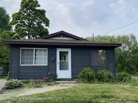 843 Edison Ave, Lansing, MI 48910