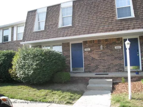 6302 Beechfield Dr, Lansing, MI 48911