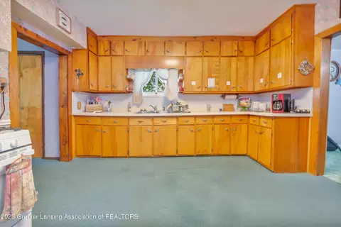 7544 N Dewitt Rd, Saint Johns, MI 48879 photo 5