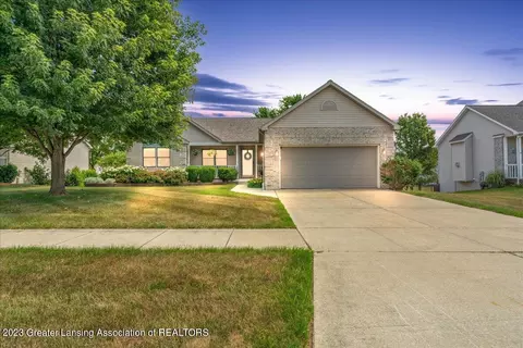 1898 Mockingbird Ln, Holt, MI 48842