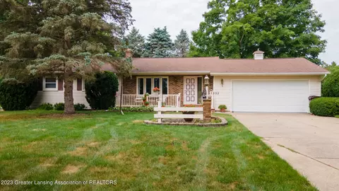 2392 S Waverly Rd, Eaton Rapids, MI 48827