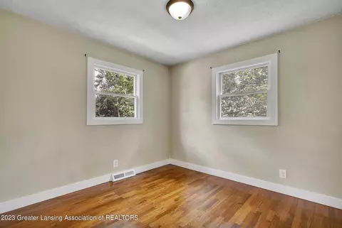321 E Cherry St, Mason, MI 48854 photo 13