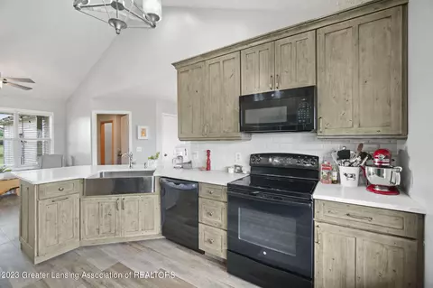 2181 Tuttle Rd, Mason, MI 48854 photo 13