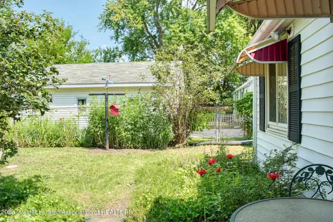 554 Harrison Ave, Owosso, MI 48867 photo 17
