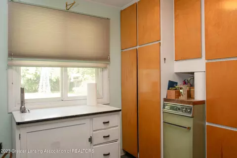 554 Harrison Ave, Owosso, MI 48867 photo 8