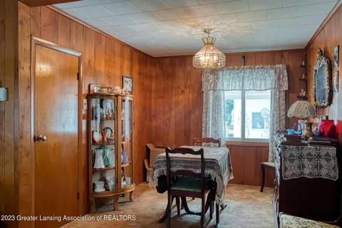 554 Harrison Ave, Owosso, MI 48867 photo 4