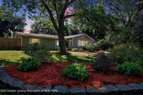 607 Cherry St, Dewitt, MI 48820