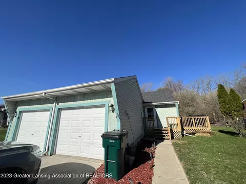5738 Wise Rd, Lansing, MI 48911