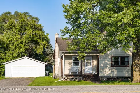 313 Charlotte St, Mulliken, MI 48861