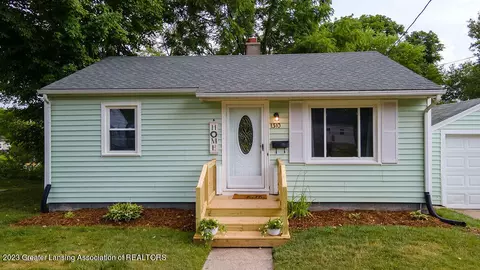 1310 Hammond St, Lansing, MI 48910