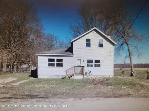 121 Drury Ln, Olivet, MI 49076
