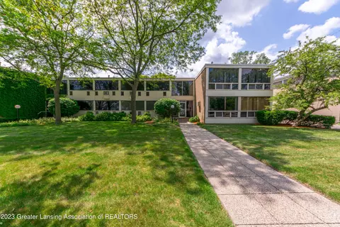 1043 Kimberly Dr #12, Lansing, MI 48912