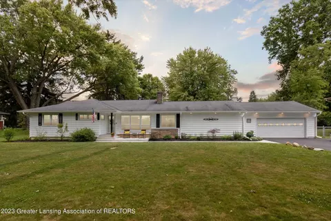 2335 Arbor Hills Rd, Jackson, MI 49201