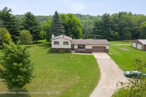 5900 E Centerline Rd, Saint Johns, MI 48879 photo 7
