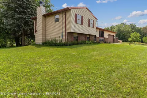 5900 E Centerline Rd, Saint Johns, MI 48879 photo 5