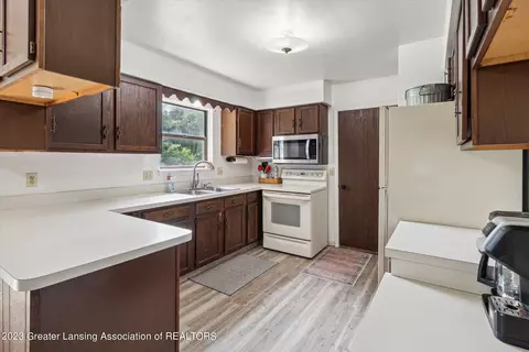 5900 E Centerline Rd, Saint Johns, MI 48879 photo 17