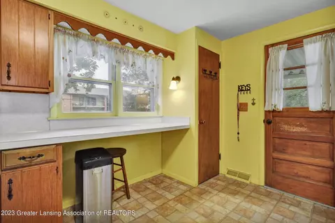 232 E Cherry St, Mason, MI 48854 photo 19