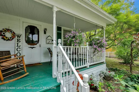232 E Cherry St, Mason, MI 48854 photo 9