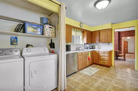 232 E Cherry St, Mason, MI 48854 photo 20