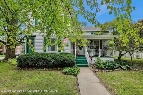 232 E Cherry St, Mason, MI 48854 photo 2