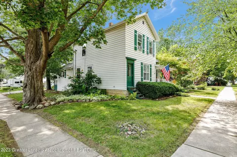 232 E Cherry St, Mason, MI 48854 photo 3