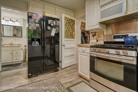 6733 S Loomis Rd, Dewitt, MI 48820 photo 17