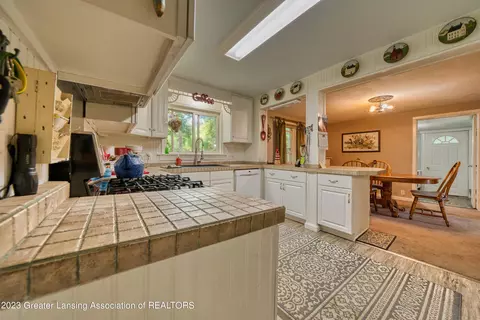 6733 S Loomis Rd, Dewitt, MI 48820 photo 15