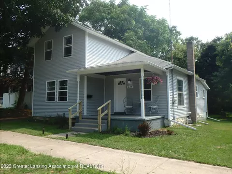 624 N Cochran Ave, Charlotte, MI 48813