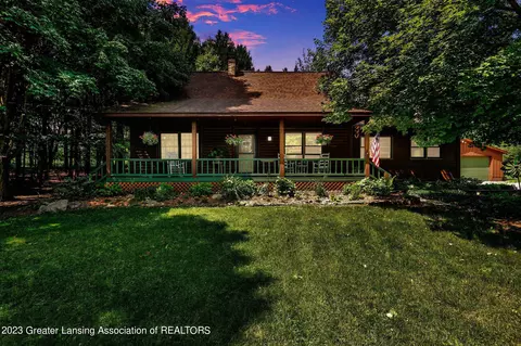 472 E Jefferson St, Dimondale, MI 48821