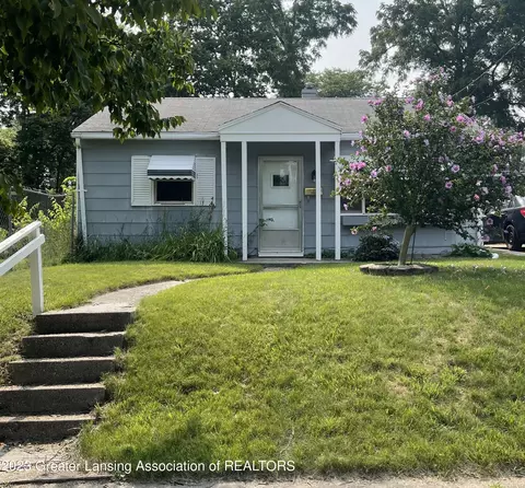 652 S Fairview Ave, Lansing, MI 48912