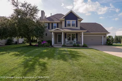 304 Windy Rush Ln, Dewitt, MI 48820