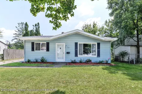 4911 Lyncott Dr, Lansing, MI 48910 photo 1