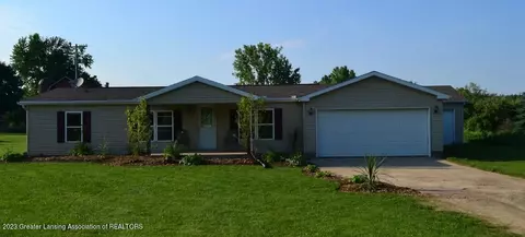 8478 Winegar Rd, Perry, MI 48872