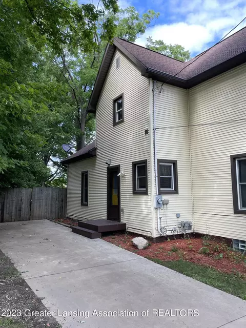 628 Brook St, Lansing, MI 48906 photo 5