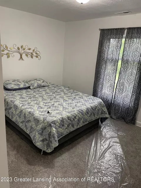 628 Brook St, Lansing, MI 48906 photo 34