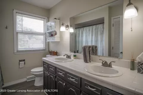 1433 Maycroft Rd, Lansing, MI 48917 photo 30