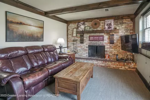 1433 Maycroft Rd, Lansing, MI 48917 photo 19