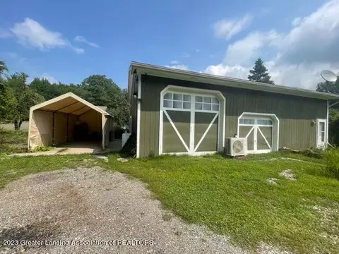 12100 Center Rd, Bath, MI 48808 photo 2