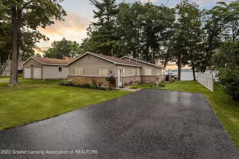 4959 Beechwood Ave, Gaylord, MI 49735