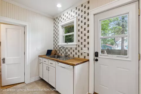 310 W Washington St, Dewitt, MI 48820 photo 18