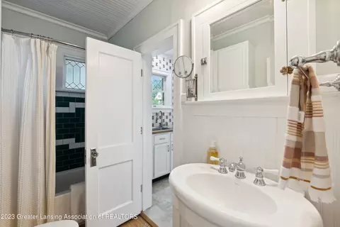 310 W Washington St, Dewitt, MI 48820 photo 24