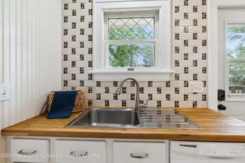 310 W Washington St, Dewitt, MI 48820 photo 19