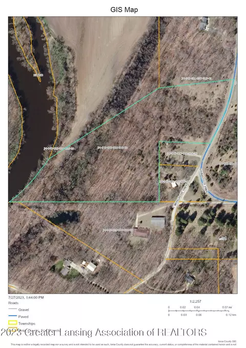 3 Charlotte Hwy, Portland, MI 48875