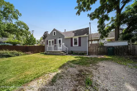 538 Irvington Ave, Lansing, MI 48910
