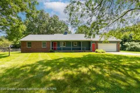 8756 Coleman Rd, Haslett, MI 48840