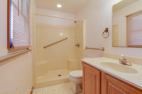 8756 Coleman Rd, Haslett, MI 48840 photo 14