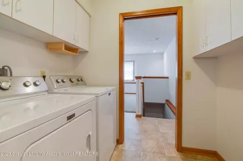 8756 Coleman Rd, Haslett, MI 48840 photo 11