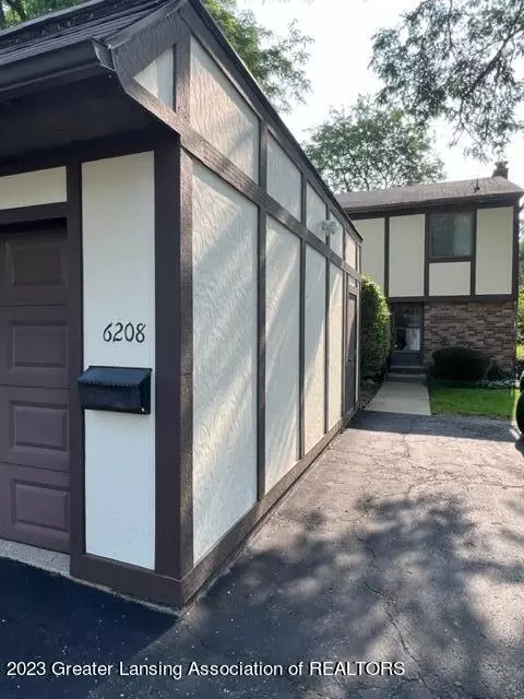 6208 Captains Way #14, East Lansing, MI 48823