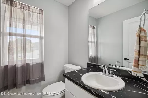 625 Launch Point Dr, Perry, MI 48872 photo 23